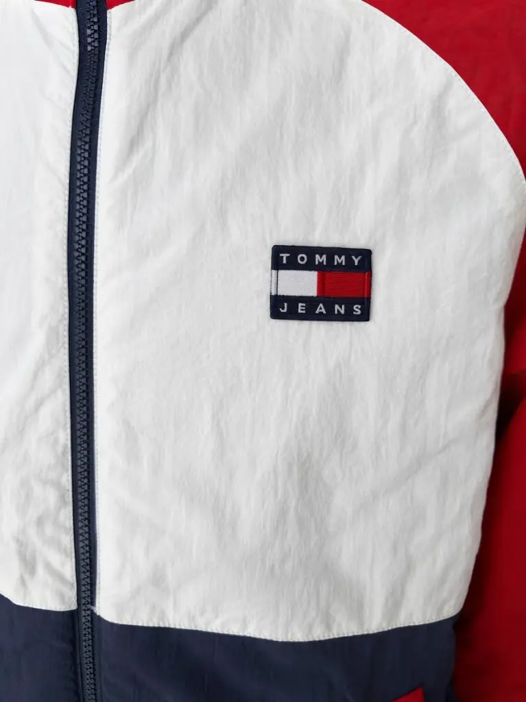 chaqueta-tommy-jeans-reversible-4