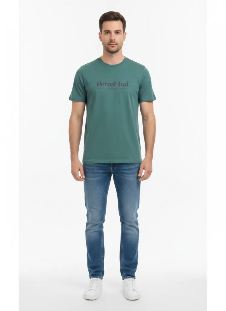 AI Generated Modelo 30 años con camiseta Petrol-Ind + vaqueros + zapatillas blancas (fondo blanco)